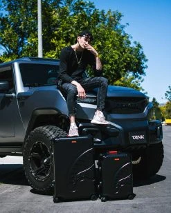 SPRAYGROUND® SHARKITECTURE MOLDED 29” FULL-SIZE LUGGAGE