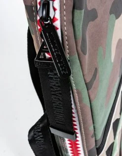 SPRAYGROUND® CUT & SEW SHARK SMARTPACK (CAMO)