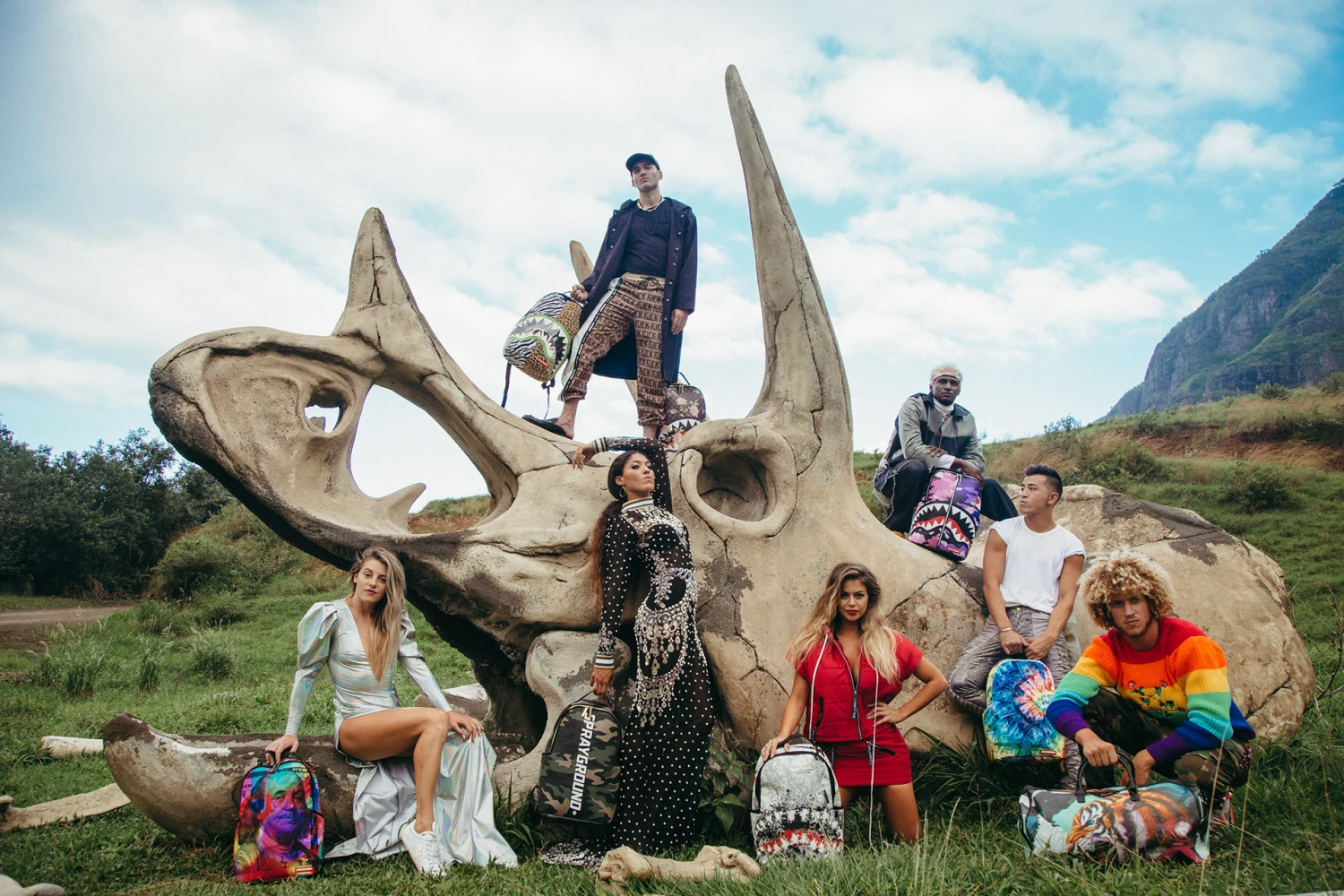 SPRAYGROUND Sales Store -SPRAYGROUND Sales 5eea1e96061449.5ea608df64bf8