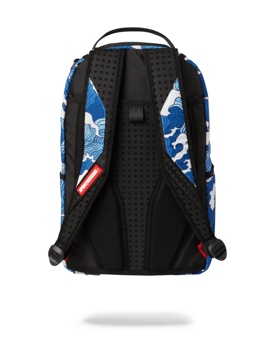 SPRAYGROUND® BAGS THE SHARK WAVE (made From 100% Recycled Plastic Bottles From The Ocean) 6 SPRAYGROUND® BAGS THE SHARK WAVE (made From 100% Recycled Plastic Bottles From The Ocean)