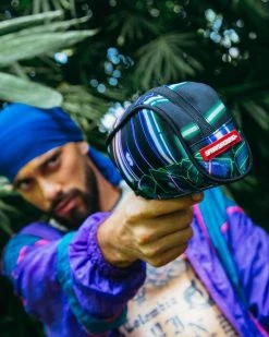 SPRAYGROUND® 暗号通貨スタック (CRYPTO STACKS) POUCH POUCHES