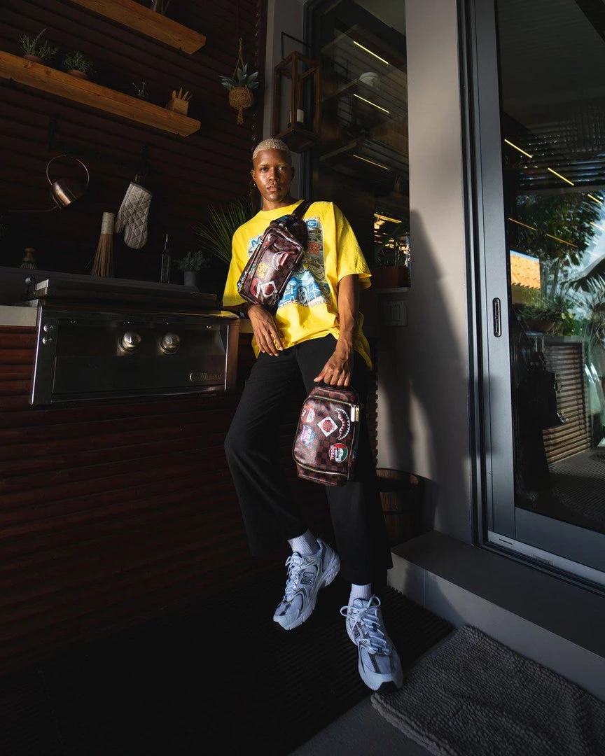 SPRAYGROUND® GLOBAL MOGUL TOILETRY BAG 8 SPRAYGROUND® GLOBAL MOGUL TOILETRY BAG