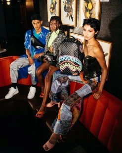 SPRAYGROUND® SHARKS IN PARIS GLOW BACKPACK (DLXV)