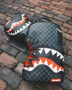 SPRAYGROUND® SHARK BITE SHARKS IN PARIS GRAY BACKPACK (DLXV) BAGS 25 SPRAYGROUND® SHARK BITE SHARKS IN PARIS GRAY BACKPACK (DLXV) BAGS