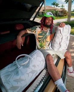 SPRAYGROUND® SHARK CHECK (WHITE) HILLS BACKPACK