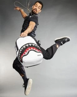 SPRAYGROUND® BAGS CLEARCUT DLX BACKPACK (WHITE) 23 SPRAYGROUND® BAGS CLEARCUT DLX BACKPACK (WHITE)