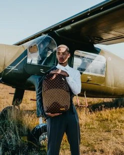 SPRAYGROUND® SHARKS IN PARIS POLARIS BACKPACK (DLXV)