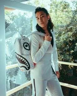 SPRAYGROUND® SPLIT THE CHECK (PEARL) BACKPACK (DLXV) BAGS 23 SPRAYGROUND® SPLIT THE CHECK (PEARL) BACKPACK (DLXV) BAGS