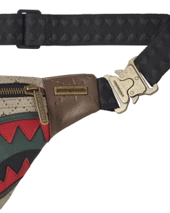 SPRAYGROUND® FIFTH AVENUE SAVVY CROSSBODY CROSSBODYS 19 SPRAYGROUND® FIFTH AVENUE SAVVY CROSSBODY CROSSBODYS