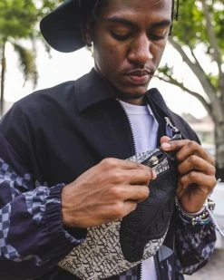 SPRAYGROUND® SG ALL DAY SAVVY CROSSBODY CROSSBODYS