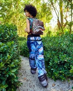 SPRAYGROUND® BAGS GARDEN OF SHARKS SAVAGE BACKPACK 18 SPRAYGROUND® BAGS GARDEN OF SHARKS SAVAGE BACKPACK