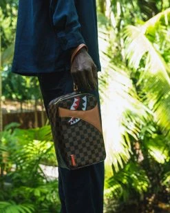 SPRAYGROUND® HENNY AIR TO THE THRONE TOILETRY 16 SPRAYGROUND® HENNY AIR TO THE THRONE TOILETRY