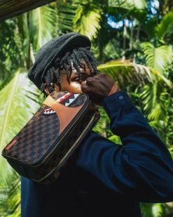 SPRAYGROUND® HENNY AIR TO THE THRONE TOILETRY 18 SPRAYGROUND® HENNY AIR TO THE THRONE TOILETRY