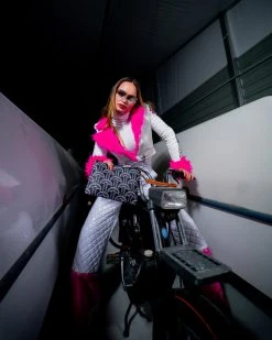 SPRAYGROUND® CROSSOVER CLUTCHES ILLUCHAINS CROSSOVER CLUTCH