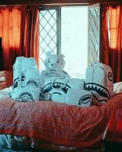 SPRAYGROUND® SPLIT THE CHECK (PEARL) CARGO CROSSBODY BAGS