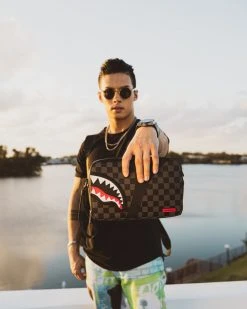 SPRAYGROUND® HENNY AIIR TO THE THRONE TOILETRY BAG