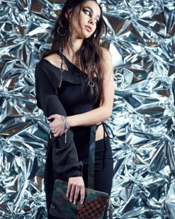 SPRAYGROUND® CROSSOVER CLUTCHES THE PARADOXX SHARK CROSSOVER CLUTCH