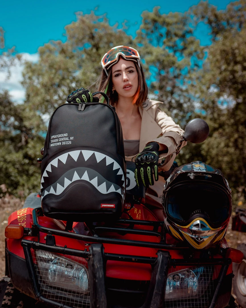 SPRAYGROUND® SHARK CENTRAL GREYTONE BACKPACK (DLXV) NEW ARRIVALS 4 SPRAYGROUND® SHARK CENTRAL GREYTONE BACKPACK (DLXV) NEW ARRIVALS