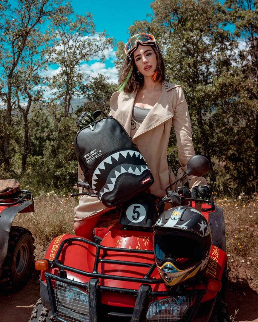 SPRAYGROUND® SHARK CENTRAL GREYTONE BACKPACK (DLXV) NEW ARRIVALS 8 SPRAYGROUND® SHARK CENTRAL GREYTONE BACKPACK (DLXV) NEW ARRIVALS