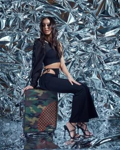 SPRAYGROUND® THE PARADOXX SHARK CARRY-ON LUGGAGE