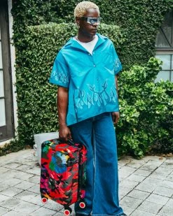 SPRAYGROUND® CAMOBURST SHARKNAUTICS HARDSHELL CARRY-ON LUGGAGE 23 SPRAYGROUND® CAMOBURST SHARKNAUTICS HARDSHELL CARRY-ON LUGGAGE