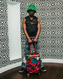 SPRAYGROUND® CAMOBURST SHARKNAUTICS HARDSHELL CARRY-ON LUGGAGE 29 SPRAYGROUND® CAMOBURST SHARKNAUTICS HARDSHELL CARRY-ON LUGGAGE