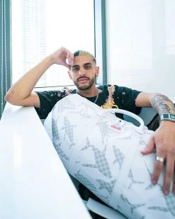 SPRAYGROUND® SHARK CHECK (WHITE) DUFFLE