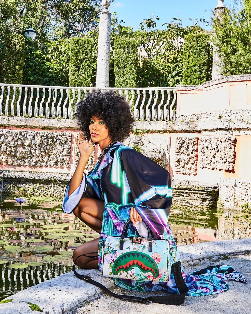 SPRAYGROUND® THE SANCTUARY MINI DUFFLE BAGS 6 SPRAYGROUND® THE SANCTUARY MINI DUFFLE BAGS