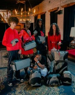 SPRAYGROUND® SG ALL DAY DUFFLE BAGS 33 SPRAYGROUND® SG ALL DAY DUFFLE BAGS