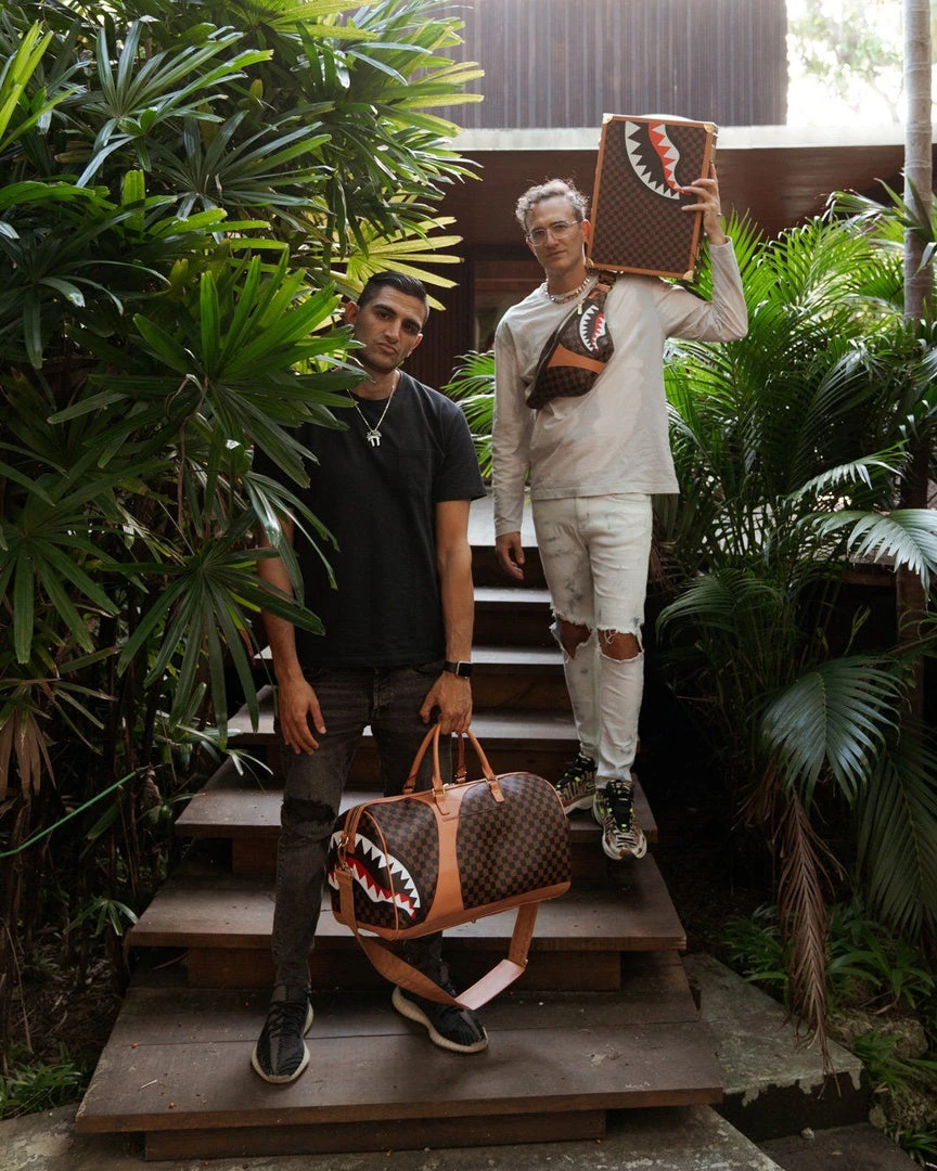 SPRAYGROUND® HENNY AIR TO THE THRONE DUFFLE BAGS 10 SPRAYGROUND® HENNY AIR TO THE THRONE DUFFLE BAGS