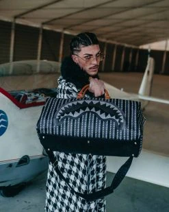 SPRAYGROUND® ILLUCHAINS DUFFLE