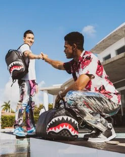 SPRAYGROUND® HENNY AIIR TO THE THRONE DUFFLE