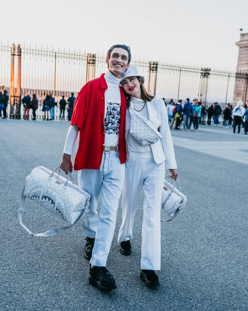 SPRAYGROUND® MONEYGRAM POWDER EMPEROR DUFFLE BAGS 18 SPRAYGROUND® MONEYGRAM POWDER EMPEROR DUFFLE BAGS