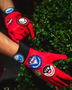 SPRAYGROUND® THE GLOBAL EXPEDITION GLOVES APPAREL+GEAR