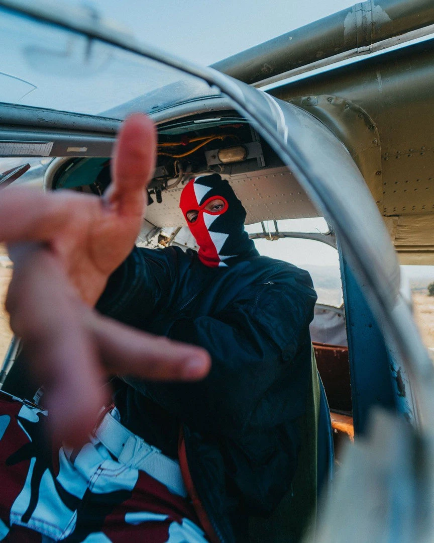 SPRAYGROUND® VERTICAL SHARK SKI MASK 6 SPRAYGROUND® VERTICAL SHARK SKI MASK