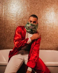 SPRAYGROUND® APPAREL+GEAR MAMA I MADE IT NECK WARMER