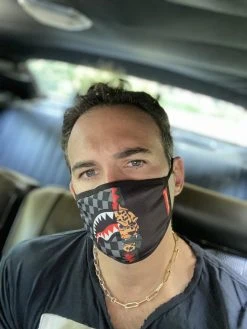 SPRAYGROUND® ADULT SPUCCI SPLIT FORM-FITTING FACE MASK 7 SPRAYGROUND® ADULT SPUCCI SPLIT FORM-FITTING FACE MASK