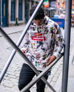 SPRAYGROUND® STREET FIGHTER KNOCKOUT HOODY (WHITE)