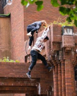 SPRAYGROUND® APPAREL+GEAR STREET FIGHTER KNOCKOUT HOODY (BLACK)