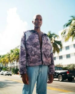 SPRAYGROUND® SHARK CHECK WINDBREAKER (PURPLE) APPAREL+GEAR