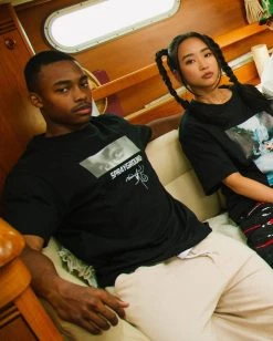 SPRAYGROUND® BRUCE LEE WISDOM T-SHIRT (BLK) APPAREL+GEAR