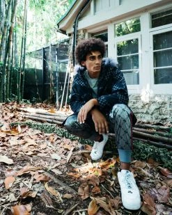 SPRAYGROUND® MONEYGRAM JOGGER (PLATINUM) APPAREL+GEAR