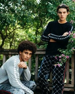 SPRAYGROUND® APPAREL+GEAR EMBOSSED SHARK CREW (BLACK)