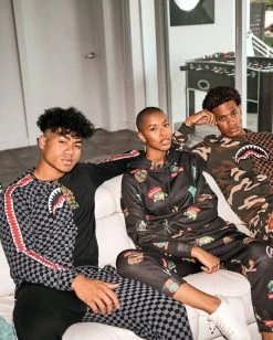 SPRAYGROUND® APPAREL+GEAR ITALIA DIVISO SPLIT CREW