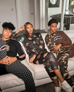 SPRAYGROUND® APPAREL+GEAR JUNGLE PARIS ITALIA CREW 24 SPRAYGROUND® APPAREL+GEAR JUNGLE PARIS ITALIA CREW