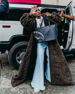 SPRAYGROUND® CLEARCUT TOTE (BLACK)