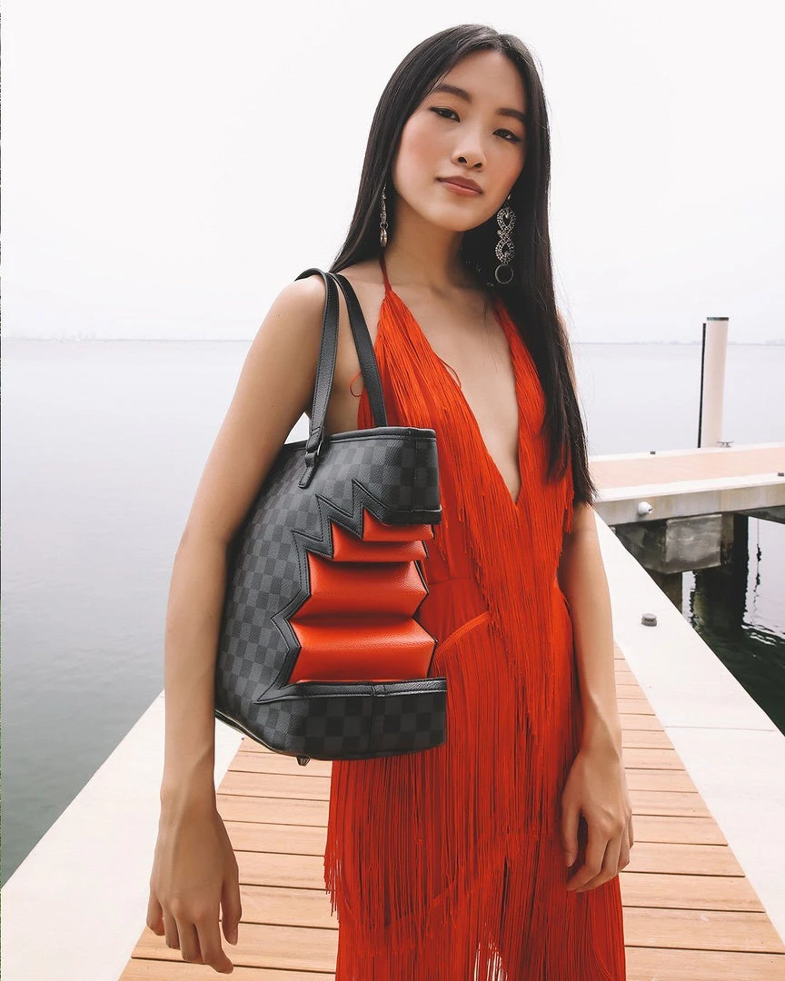 SPRAYGROUND® BAGS SHARK BITE SHARKS IN PARIS GRAY TOTE 4 SPRAYGROUND® BAGS SHARK BITE SHARKS IN PARIS GRAY TOTE