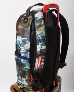 SPRAYGROUND® SHARKNAUTICS (CAMO) 29.5” FULL-SIZE LUGGAGE