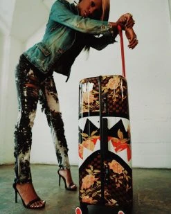 SPRAYGROUND® SHARKFLOWER 29.5” FULL-SIZE SHARKNAUTICS LUGGAGE FULL-SIZE LUGGAGE