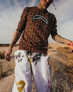 SPRAYGROUND® APPAREL+GEAR OFFENDED SHARK CREW